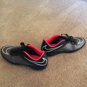 HYPERVENOM PHELON NIKE INDOOR SOCCER SHOES